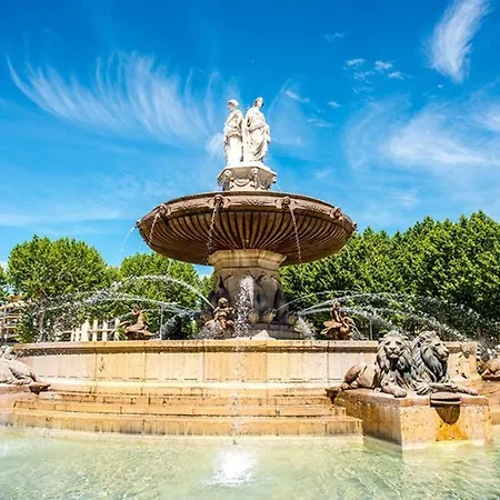 La 'villa Garlaban' En Provence Classee 5***** * Aubagne