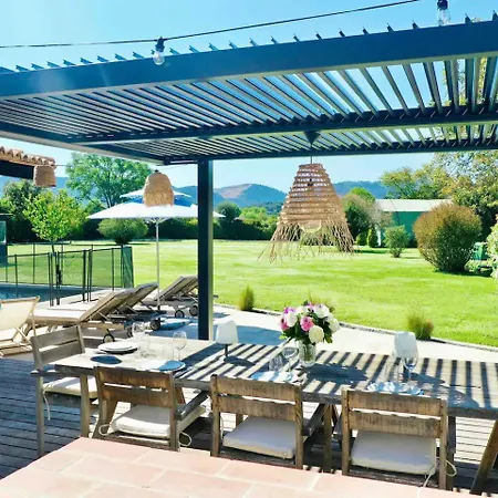 La 'villa Garlaban' En Provence Classee 5***** *