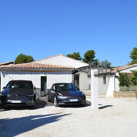 La 'villa Garlaban' En Provence Classee 5***** Villa